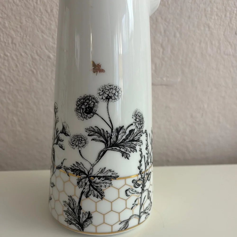 Williams Sonoma pair ceramic